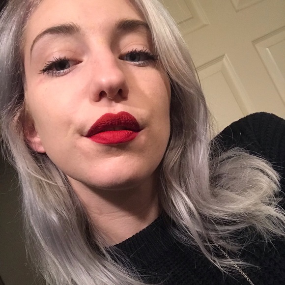 New Kid in Town - Picture 13 of 15